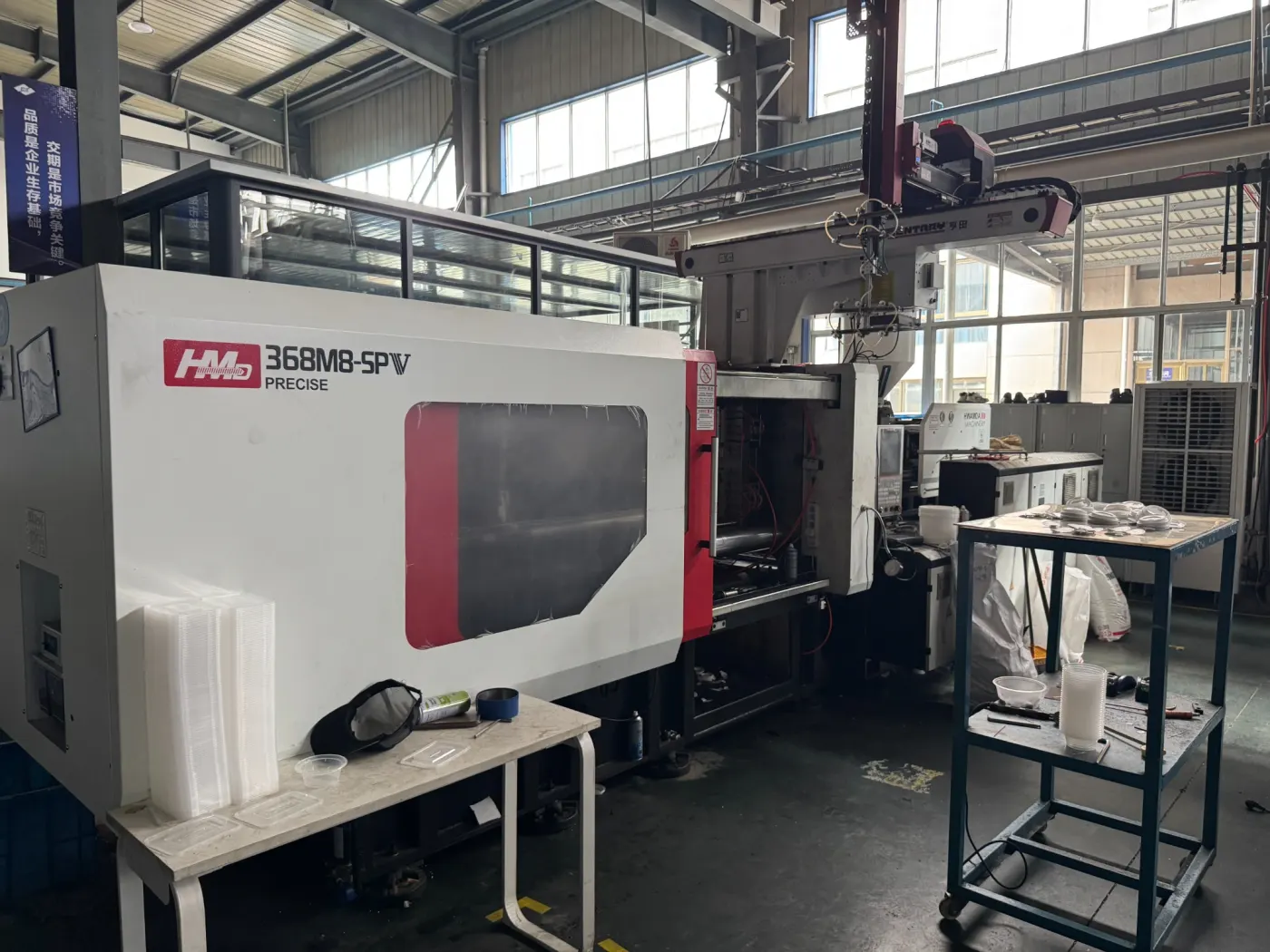 High-speed injection machine for packaging mould trial
